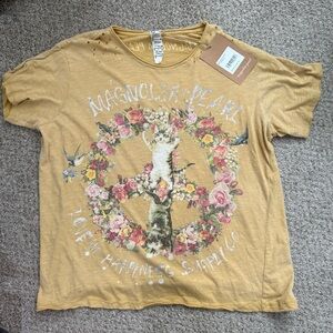 NWT Magnolia Pearl Love Happiness Supply Tee